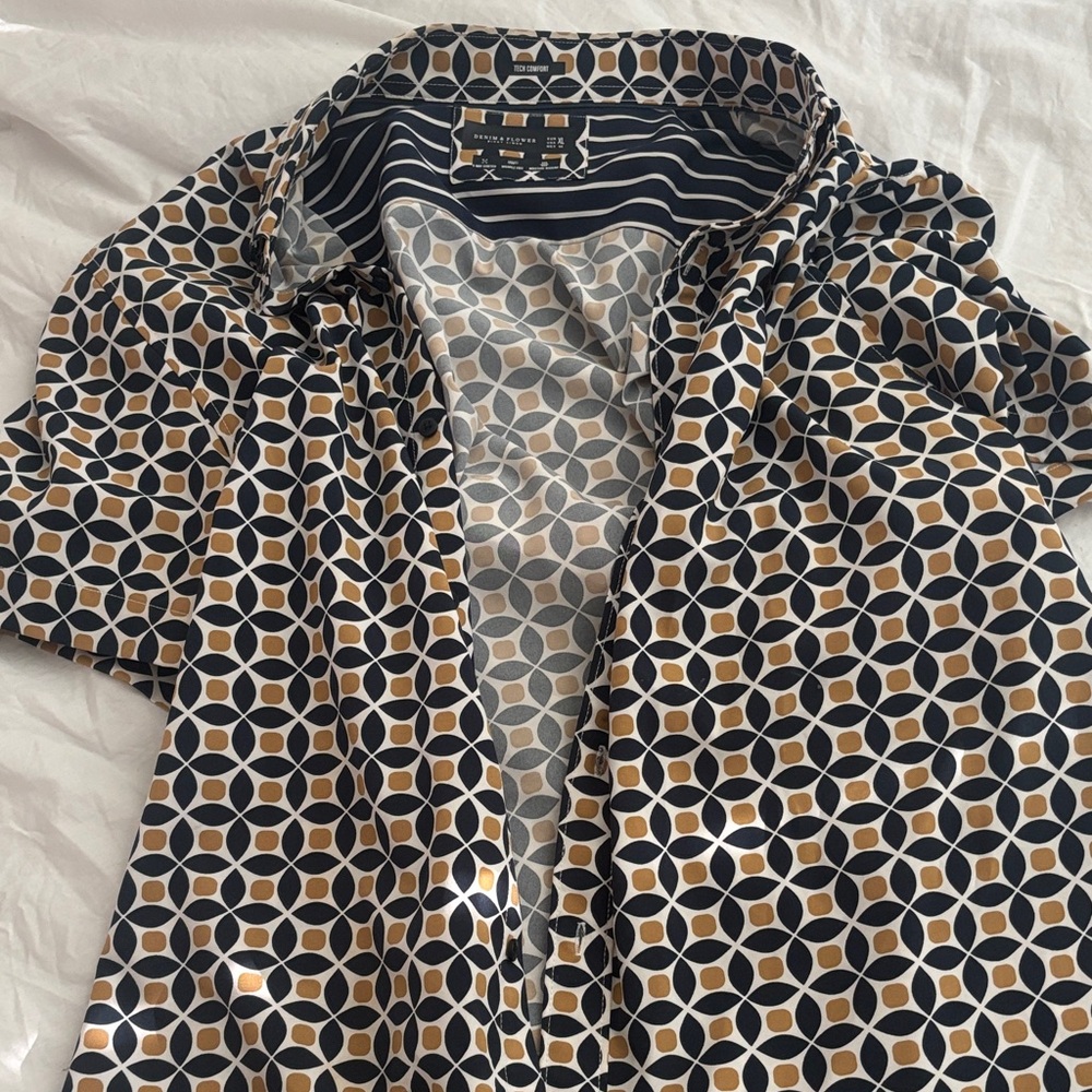 Denim & Flower Geometric Pattern Shirt - Black, White, Gold